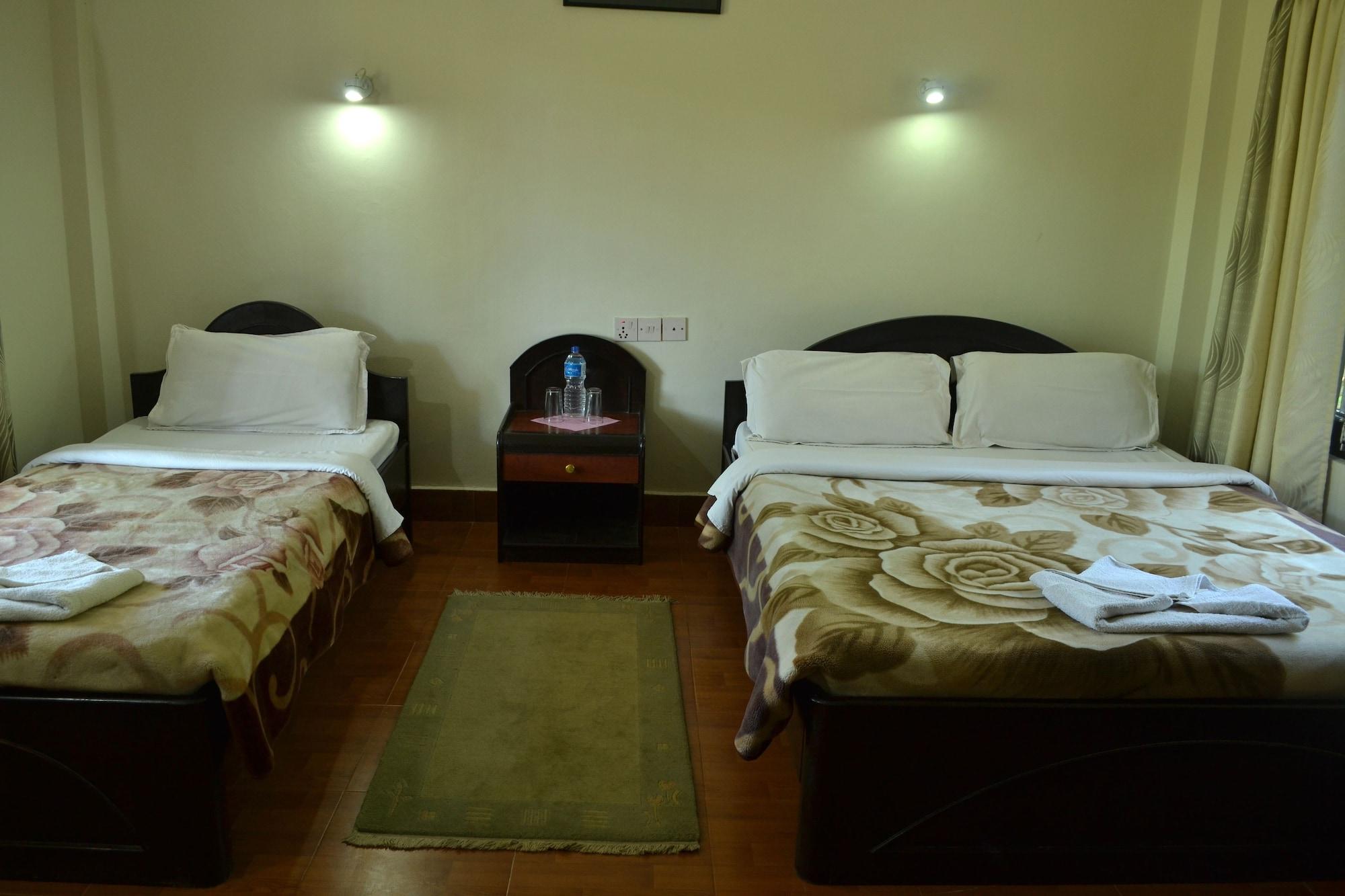 Chitwan Village Resort Sauraha Eksteriør bilde