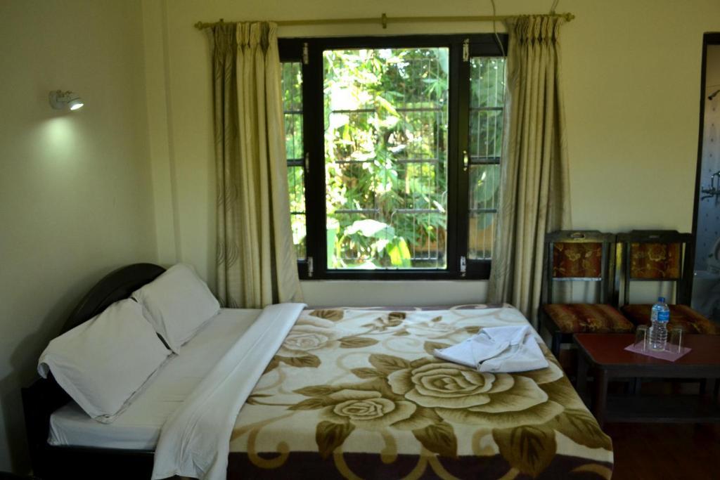 Chitwan Village Resort Sauraha Rom bilde